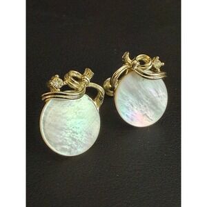 Vintage LISNER Earrings Gold Tone Bow Screw Back